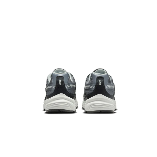 Nike Initiator IB3083-001 – 2