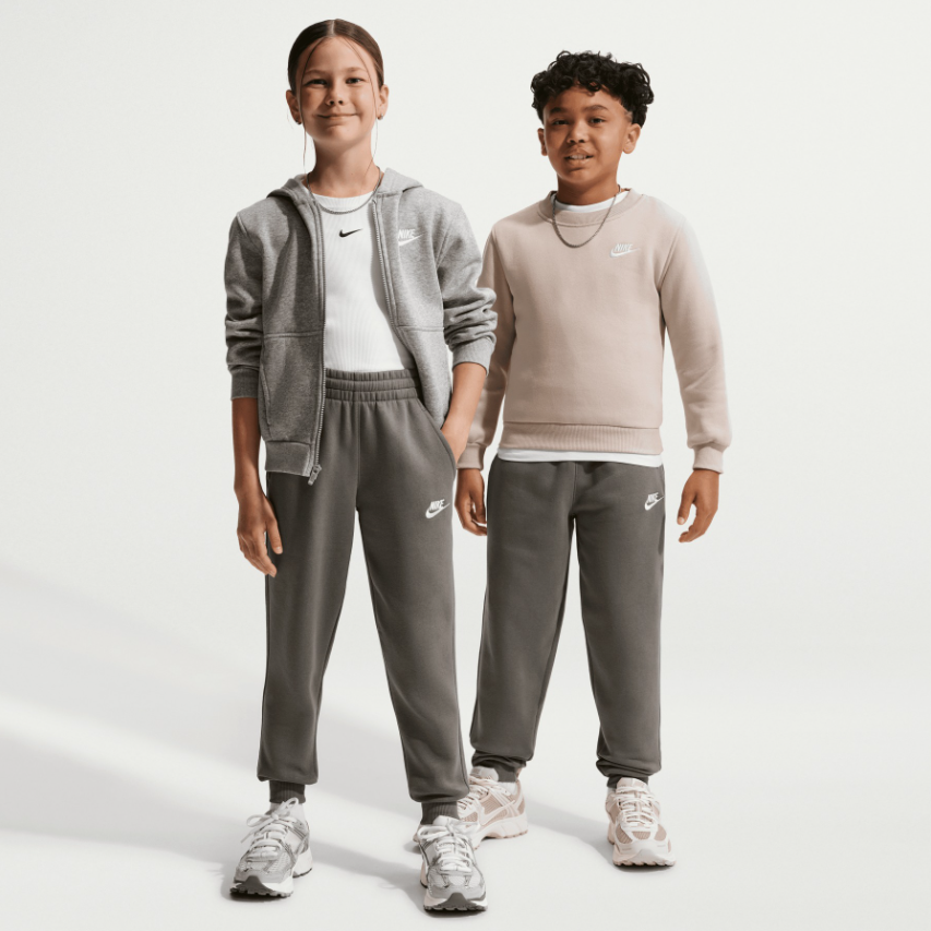 nike_kelnes_4_fd3008-289 Nike Sportswear Club Fleece Jogger Kids FD3008-289 – 4
