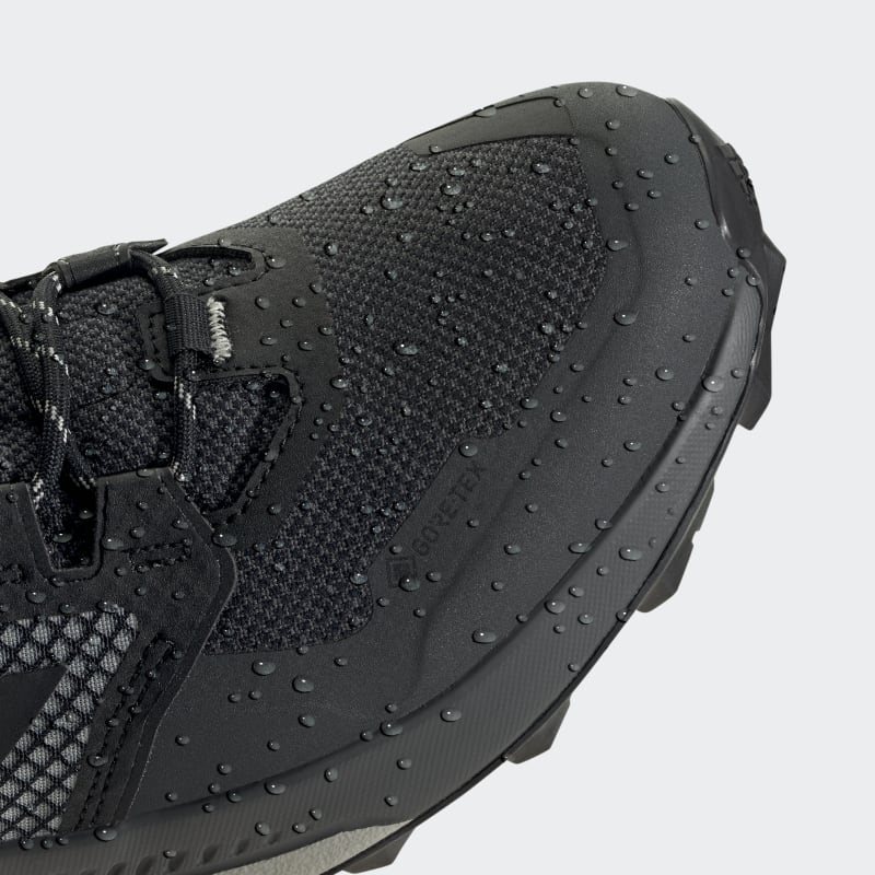 FV6863_9_FOOTWEAR_Photography_Detail View 2_grey