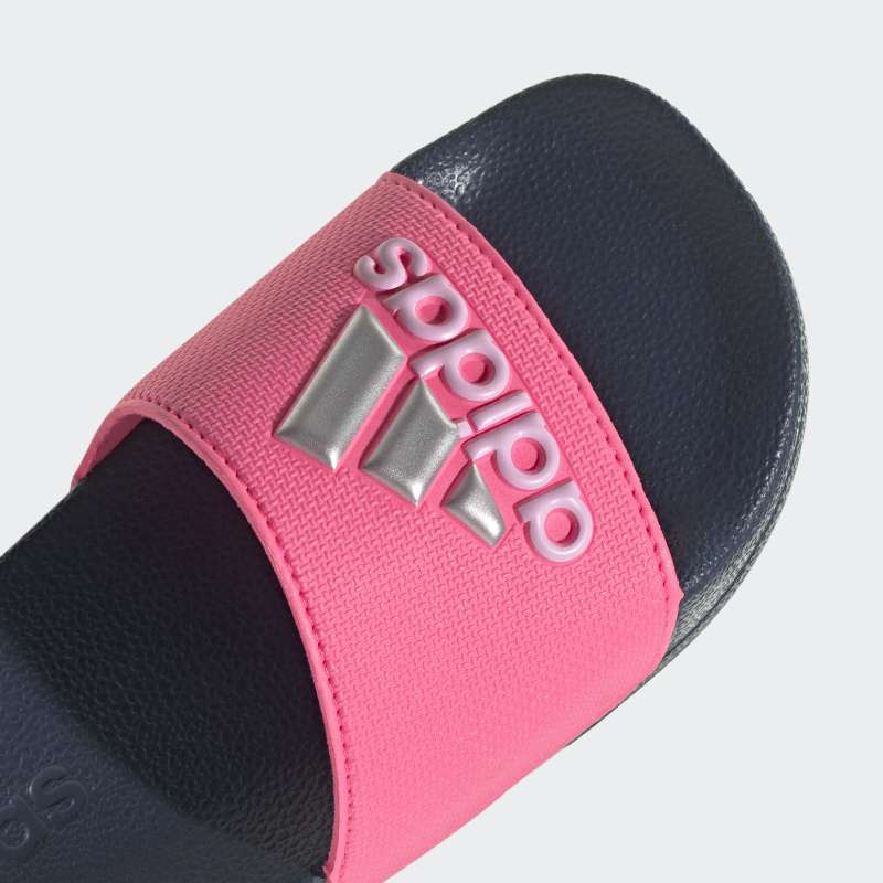 IE2606_8_FOOTWEAR_Photography_Detail View 1_grey