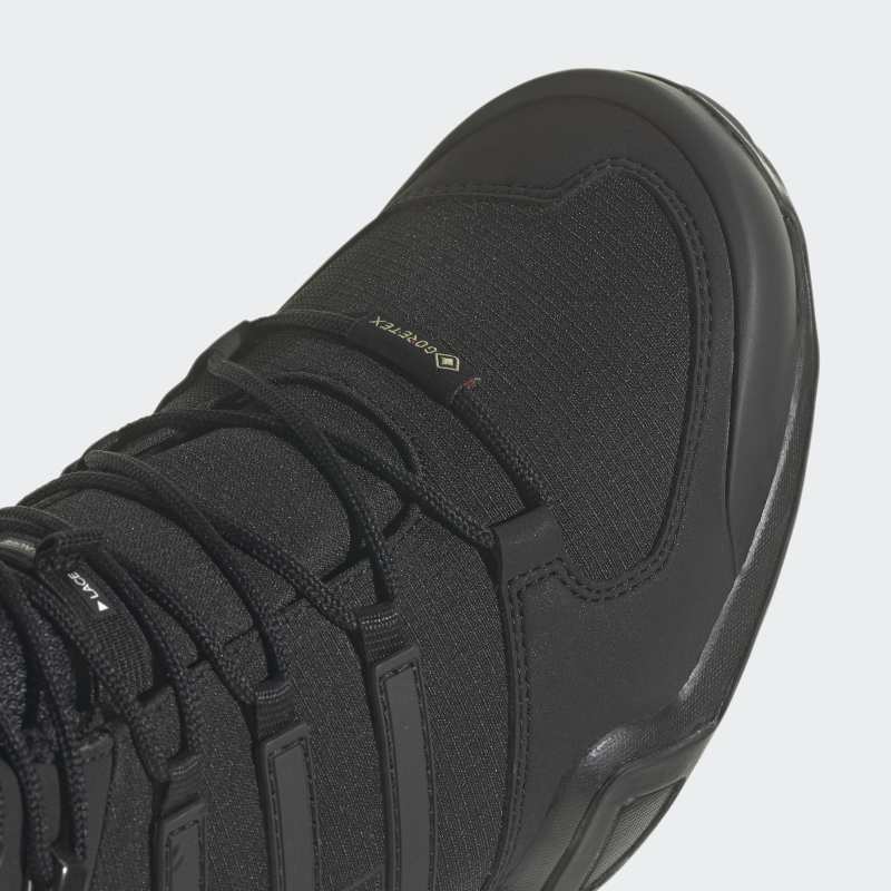 IF7636_8_FOOTWEAR_Photography_Detail View 1_grey