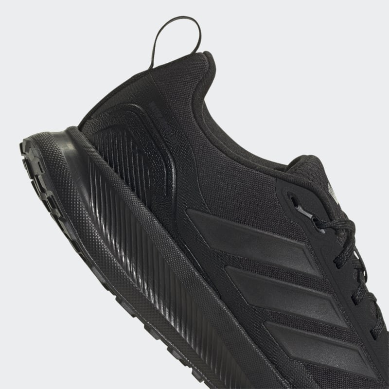 JP5916_9_FOOTWEAR_Photography_Detail View 2_grey