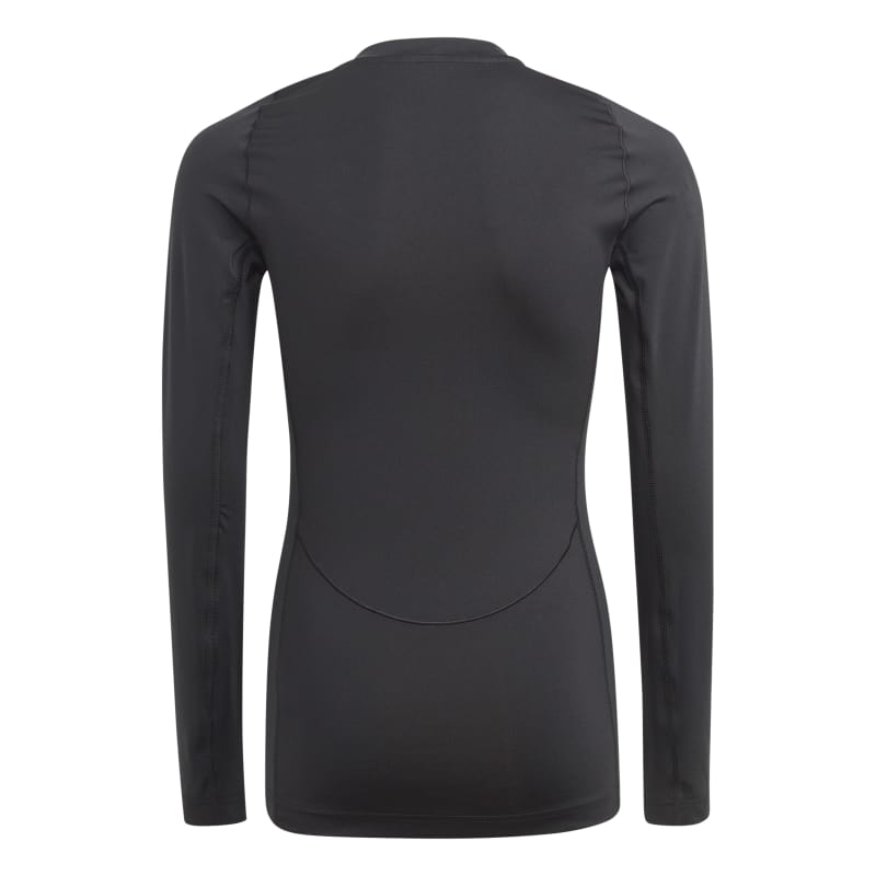IA2025_3_APPAREL_Photography_Back Center View_white