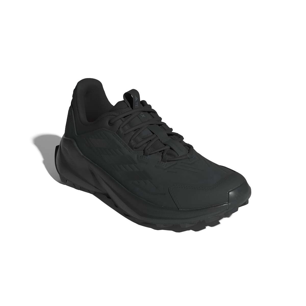 ID0886_6_FOOTWEAR_Photography_Front Lateral Top View_white