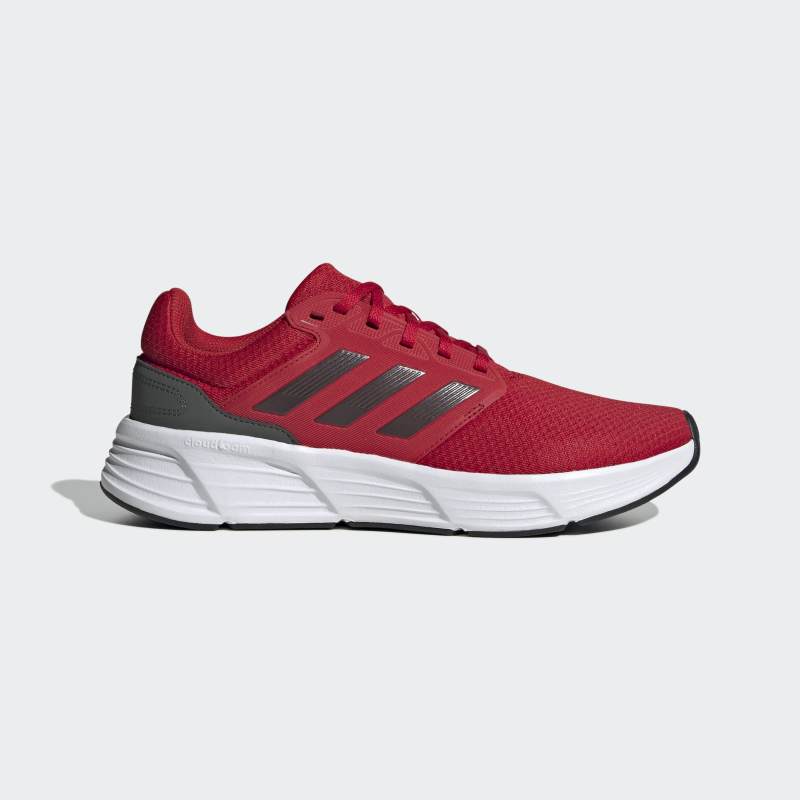 IE8132_adidas_batai