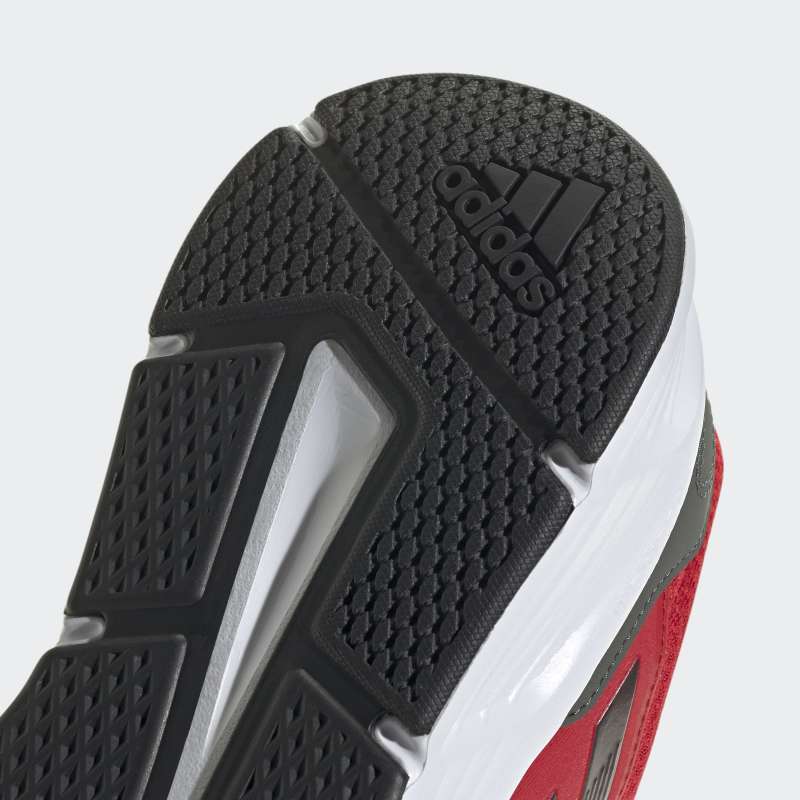 IE8132_9_FOOTWEAR_Photography_Detail View 2_grey