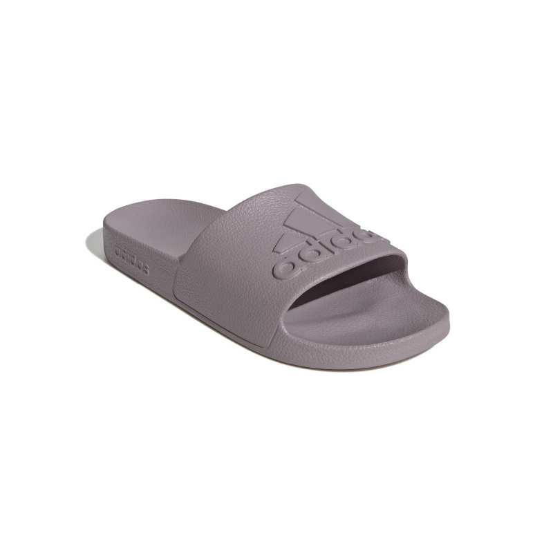 IF6067_6_FOOTWEAR_Photography_Front Lateral Top View_white