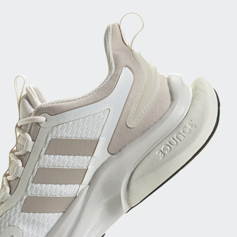 IG3590_8_FOOTWEAR_Photography_Detail View 1_grey