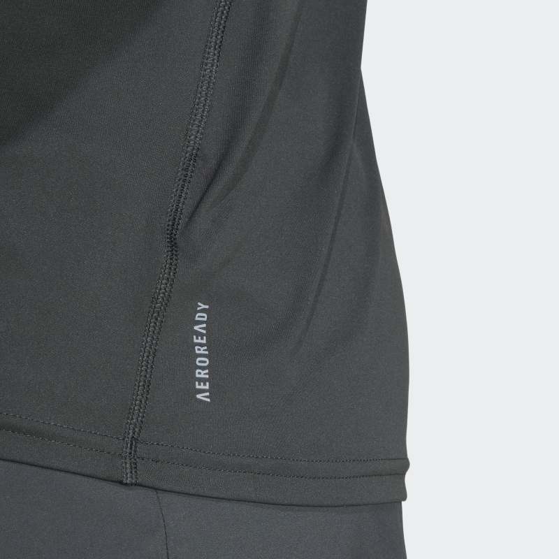 IN1156_9_APPAREL_On Model_Detail View 2_grey