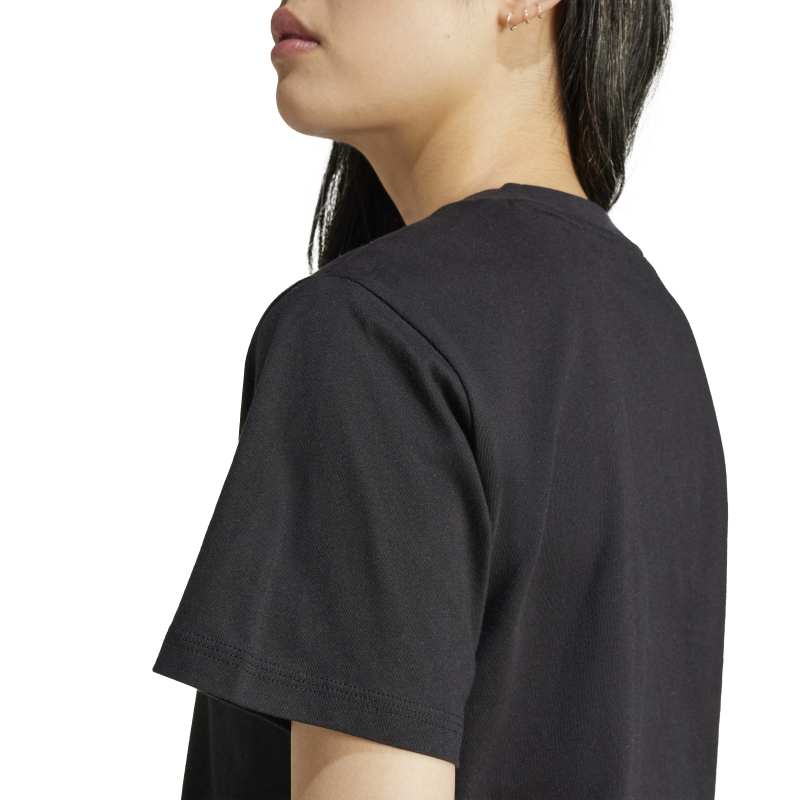 JC5943_6_APPAREL_On Model_Detail View 2_white