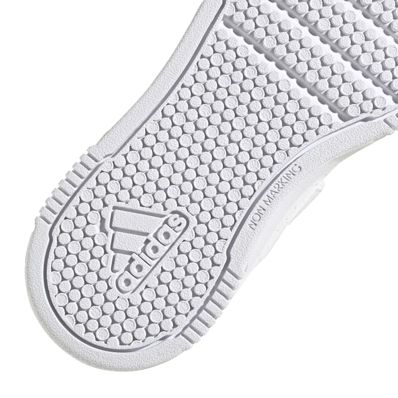 GW1987_8_FOOTWEAR_Photography_Detail View 1_white