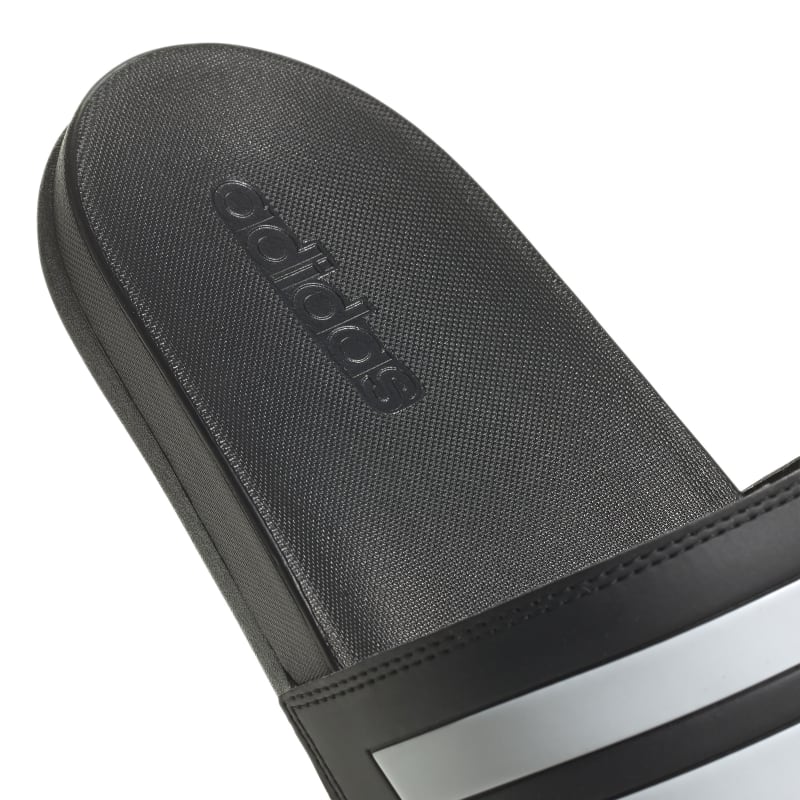 GZ5891_9_FOOTWEAR_Photography_Detail View 2_white