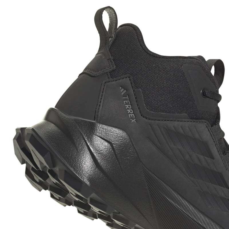 ID0888_9_FOOTWEAR_Photography_Detail View 2_white