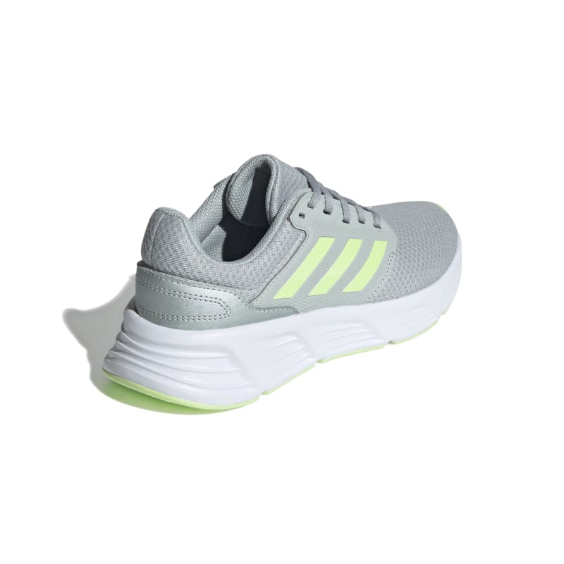 IE8144_7_FOOTWEAR_Photography_Back Lateral Top View_white
