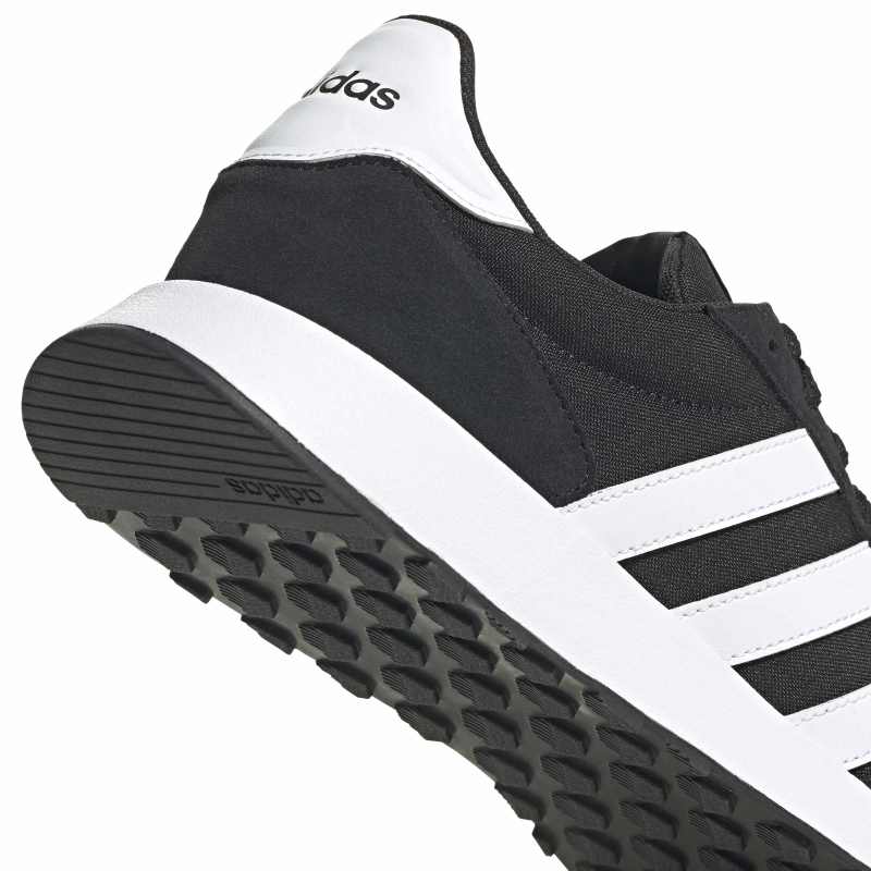 FZ0961_8_FOOTWEAR_Photography_Detail View 1_white