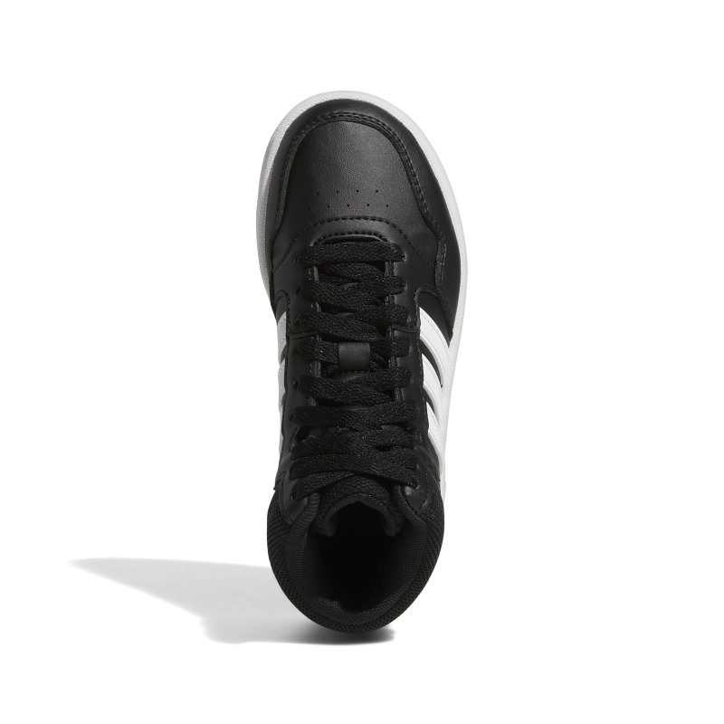 GW0402_3_FOOTWEAR_Photography_Top Portrait View_white