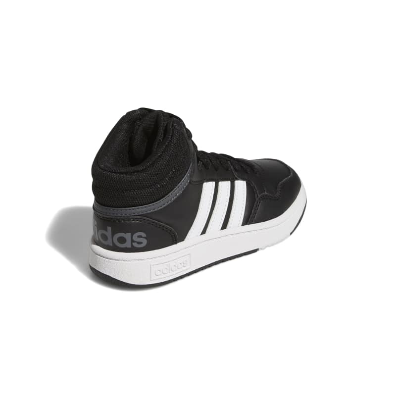 GW0402_7_FOOTWEAR_Photography_Back Lateral Top View_white