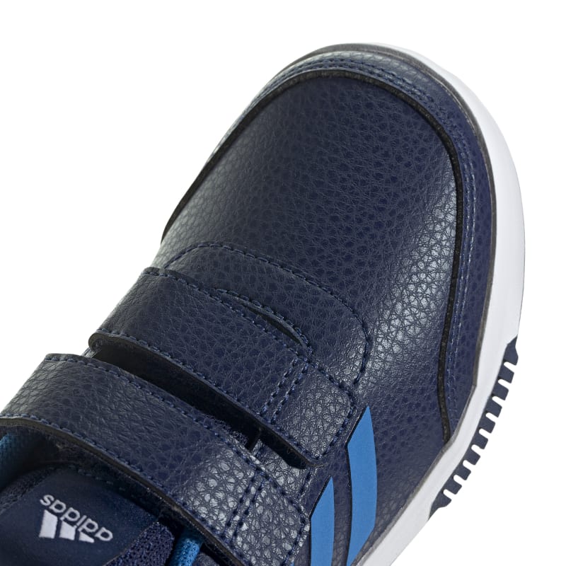 GW6442_8_FOOTWEAR_Photography_Detail View 1_white