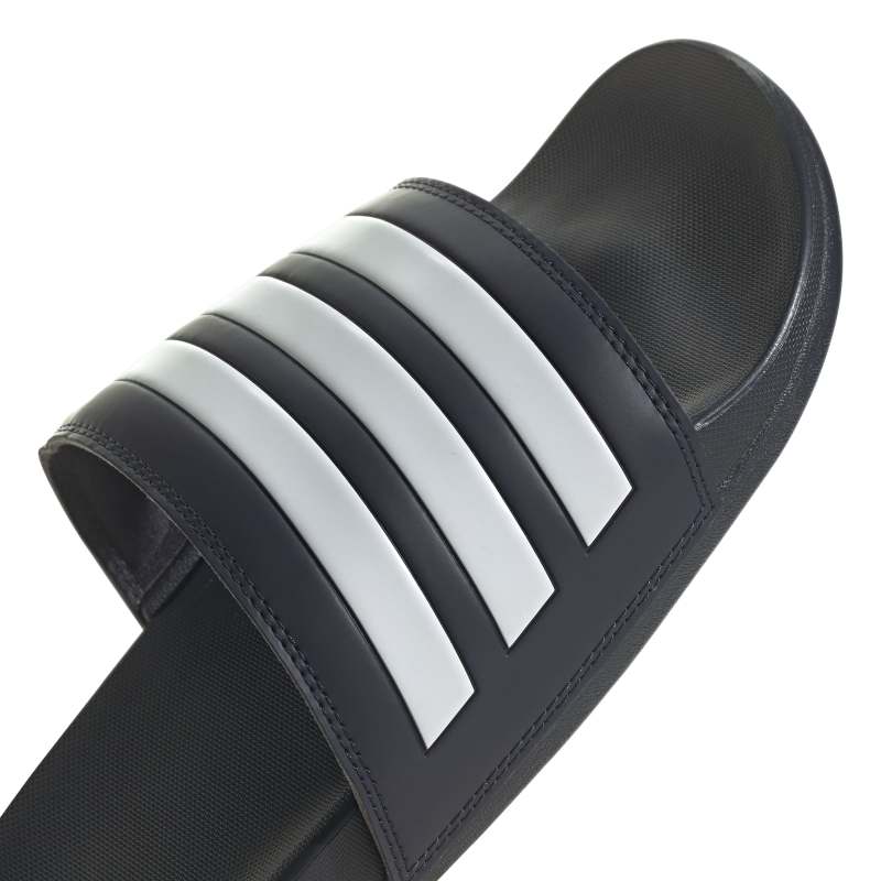 GZ5892_8_FOOTWEAR_Photography_Detail View 1_white