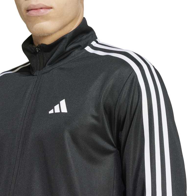 JC7724_5_APPAREL_On Model_Detail View 1_white