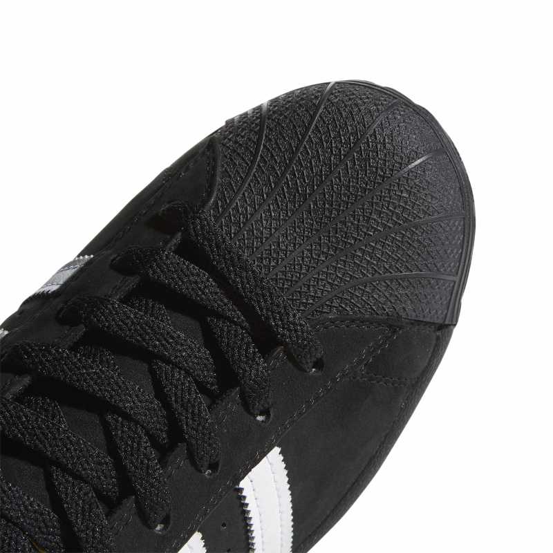 FV0321_9_FOOTWEAR_Photography_Detail View 2_white