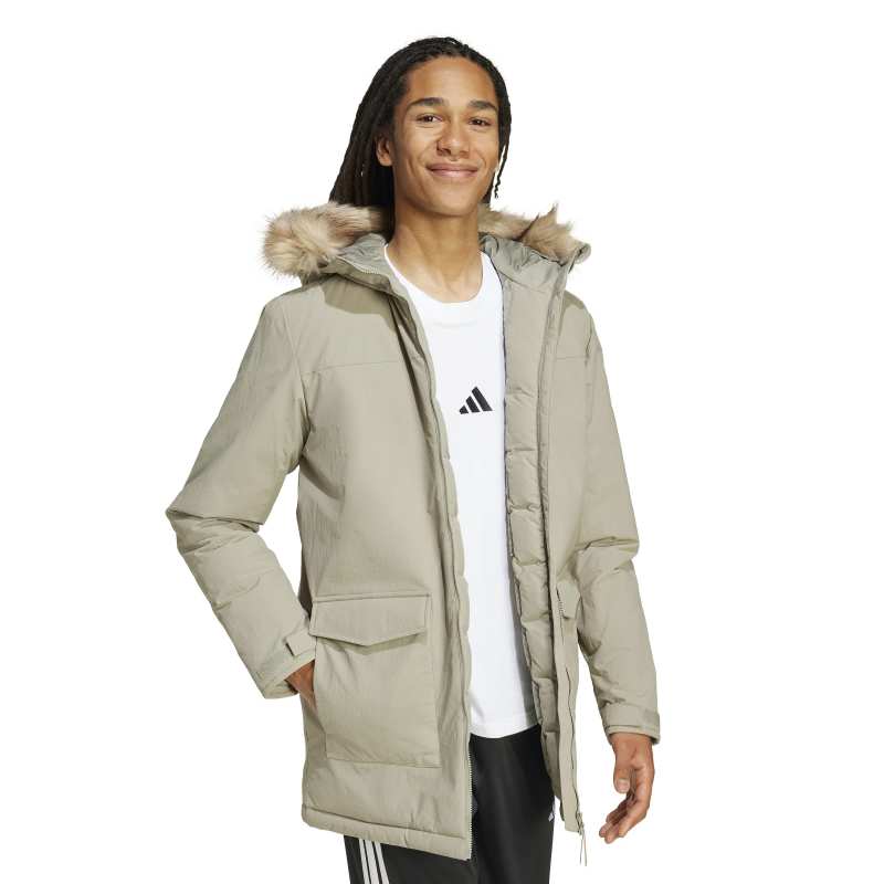 JX7747_4_APPAREL_On Model_Walking View_white