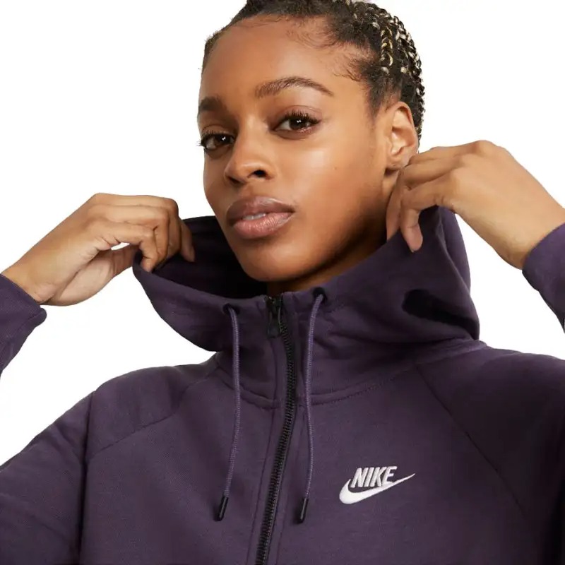 nike_dzemperis_3_bv4122-574