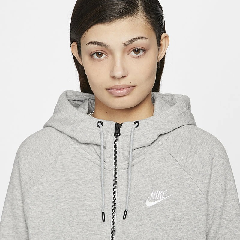nike_dzemperis_3_bv4122-063