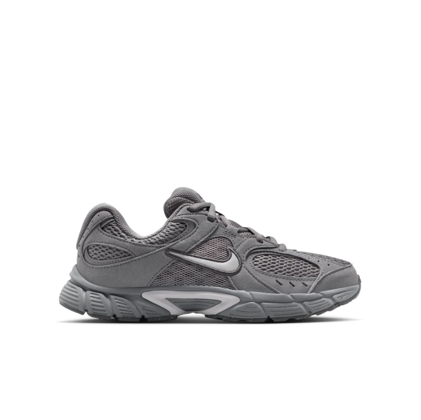 nike_batai_io1644-001