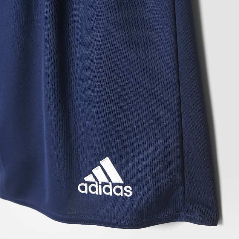 AJ5889_4_APPAREL_Photography_Detail View 1_white