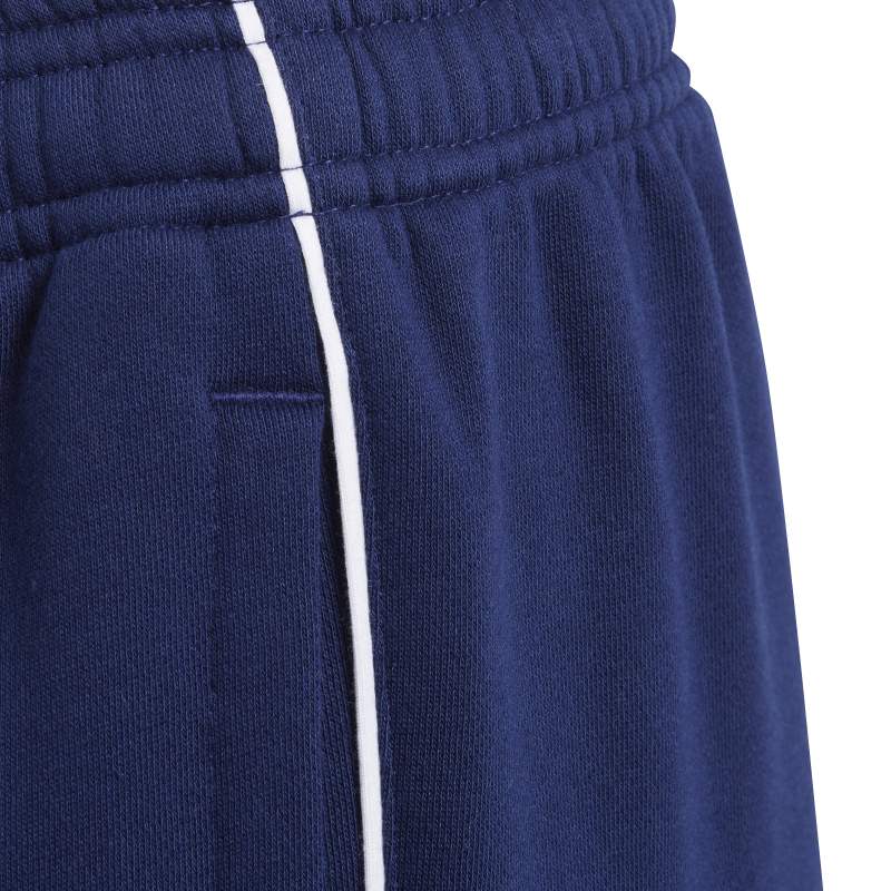 CV3958_4_APPAREL_Photography_Detail View 1_white