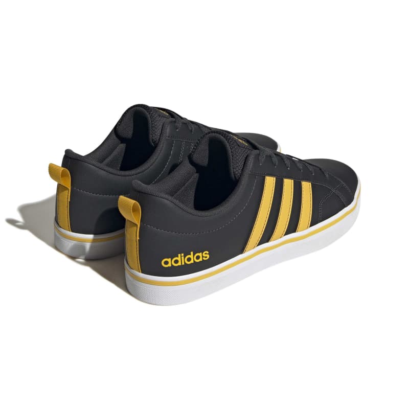 IF7553_7_FOOTWEAR_Photography_Back Lateral Top View_white