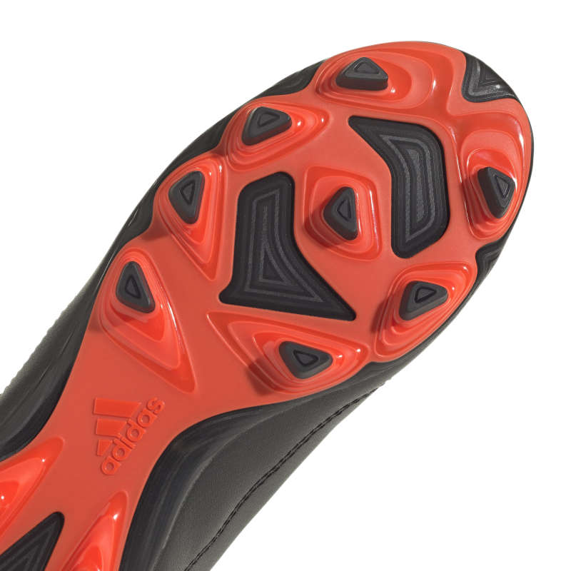 GW8496_7_FOOTWEAR_Photography_Detail View 1_white