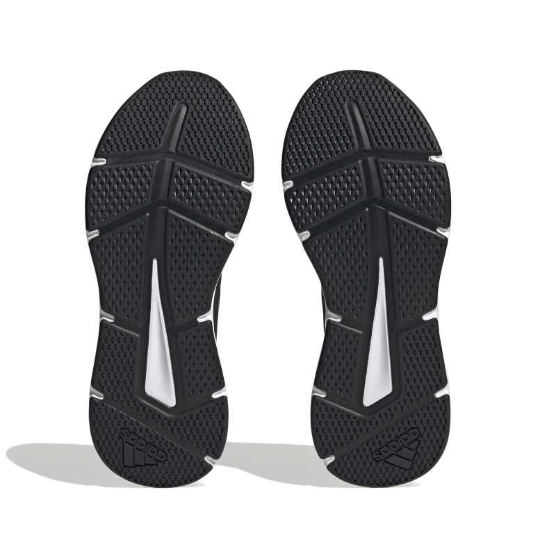 HP2423_4_FOOTWEAR_Photography_Bottom View_white