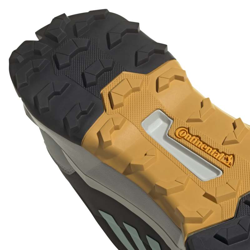 IF4865_10_FOOTWEAR_Photography_Detail View 3_white