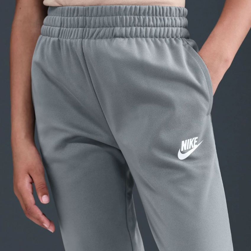 nike_kostiumelis_3_hq9315-084