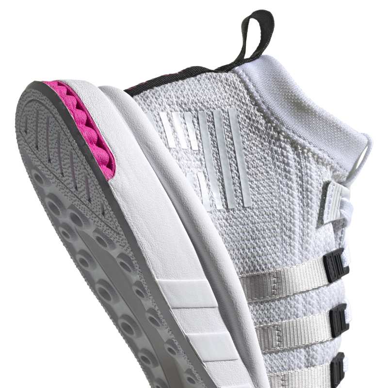 BD7502_9_FOOTWEAR_Photography_Detail View 2_white