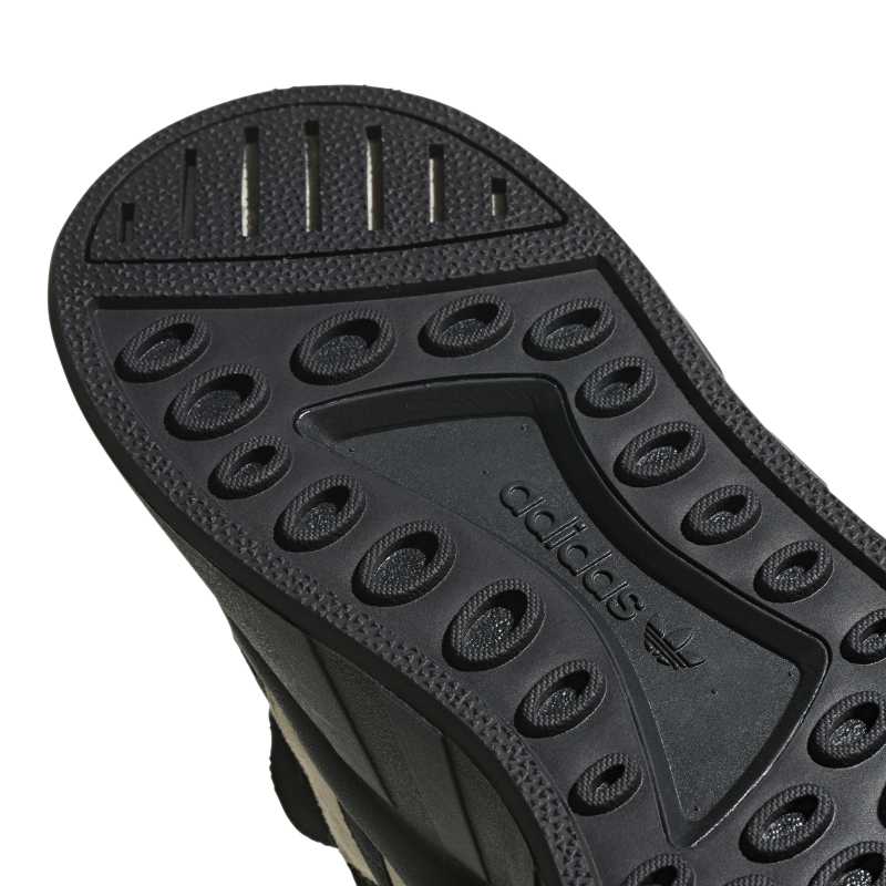 DB3561_10_FOOTWEAR_Photography_Detail View 3_white
