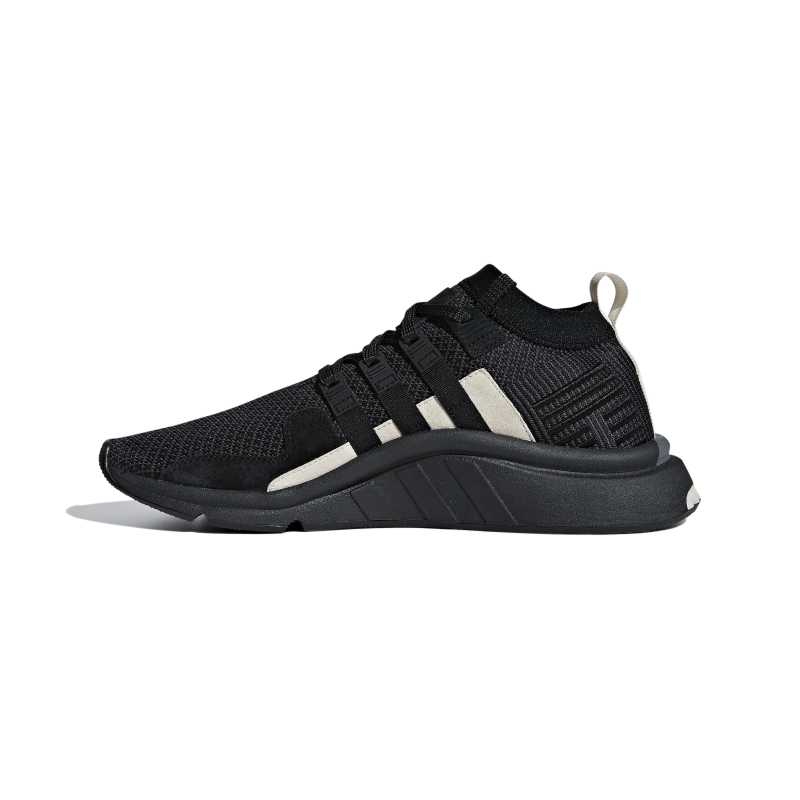 DB3561_5_FOOTWEAR_Photography_Side Medial Center View_white