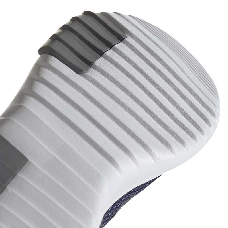 EE8125_10_FOOTWEAR_Photography_Detail View 3_white