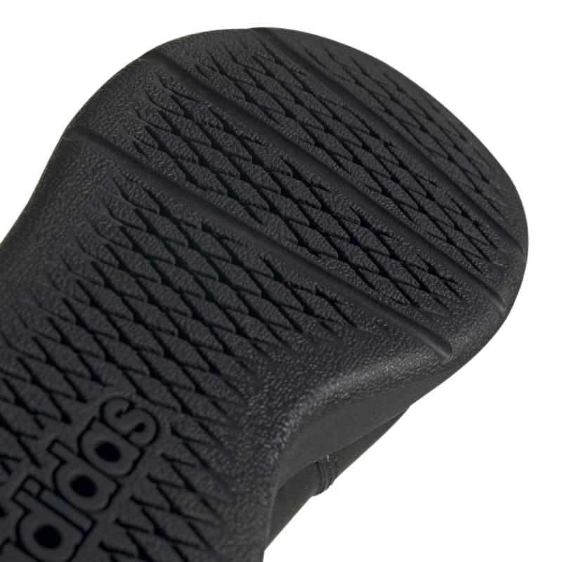 EF1086_9_FOOTWEAR_Photography_Detail View 2_white