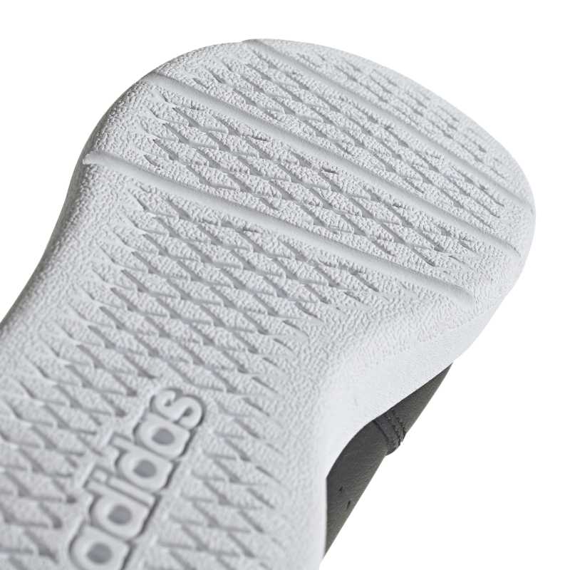 EF1092_9_FOOTWEAR_Photography_Detail View 2_white