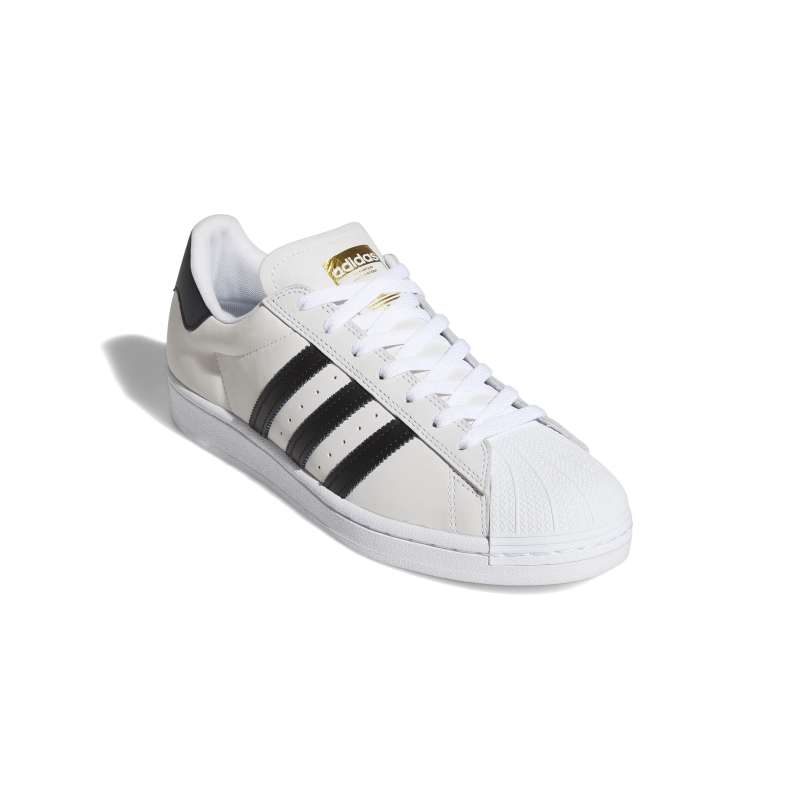 FV0322_6_FOOTWEAR_Photography_Front Lateral Top View_white