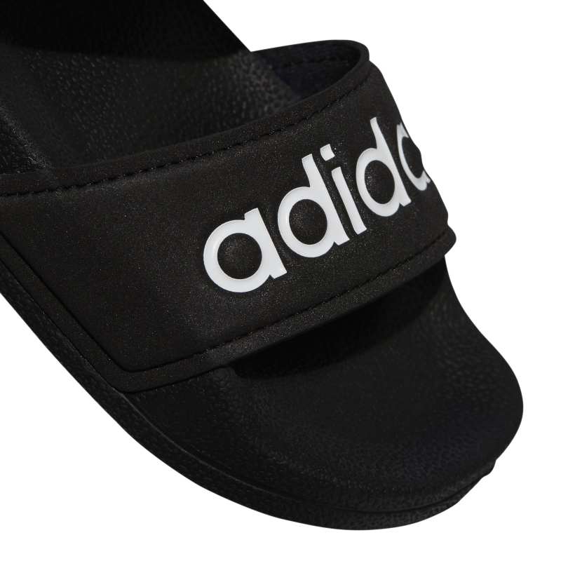 G26879_8_FOOTWEAR_Photography_Detail View 1_white