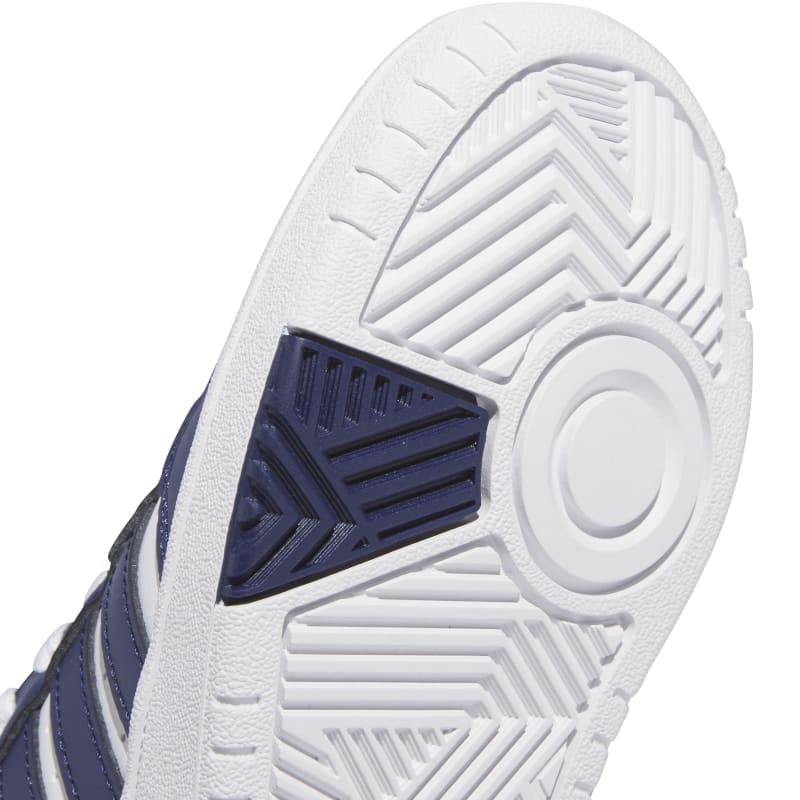 IG3717_9_FOOTWEAR_Photography_Detail View 2_white