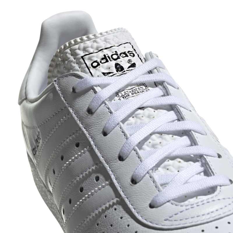 BB2781_10_FOOTWEAR_Photography_Detail View 1_white