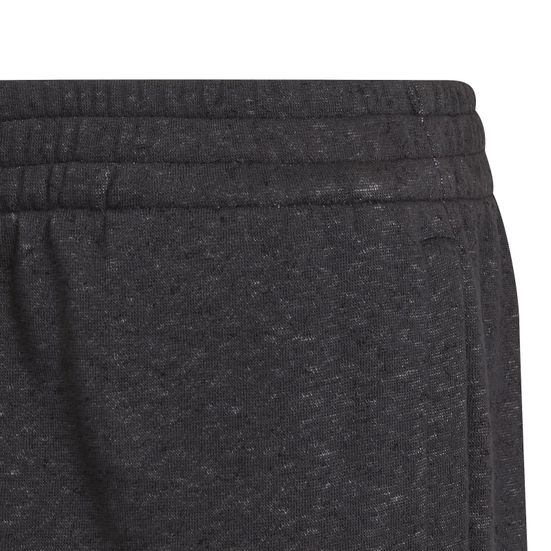 HE1934_5_APPAREL_Photography_Detail View 2_white