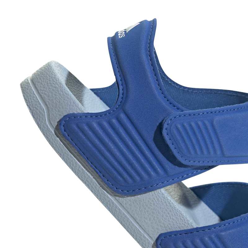 IH3632_9_FOOTWEAR_Photography_Detail View 2_white