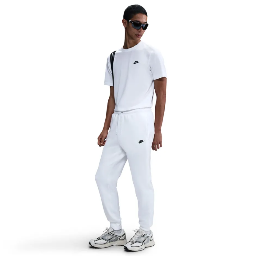 nike_batai_3_fn3787-100 Nike Club Men's Joggers FN3787-100 – 3